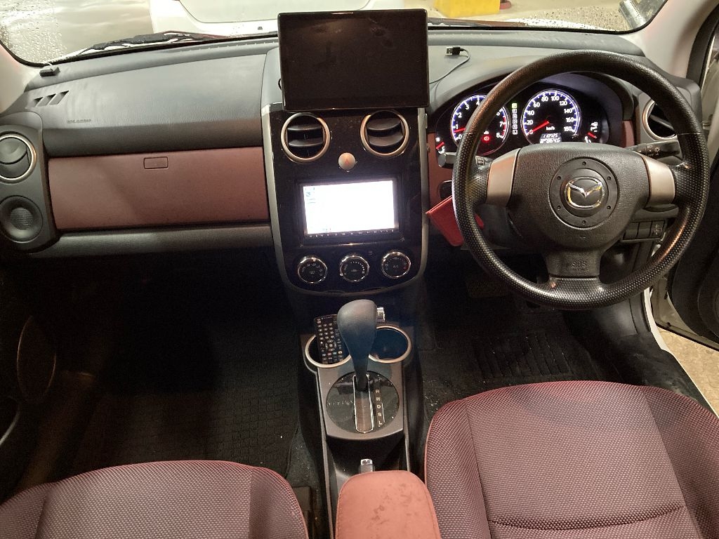 MAZDA VERISA