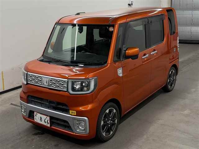 TOYOTA PIXIS MEGA