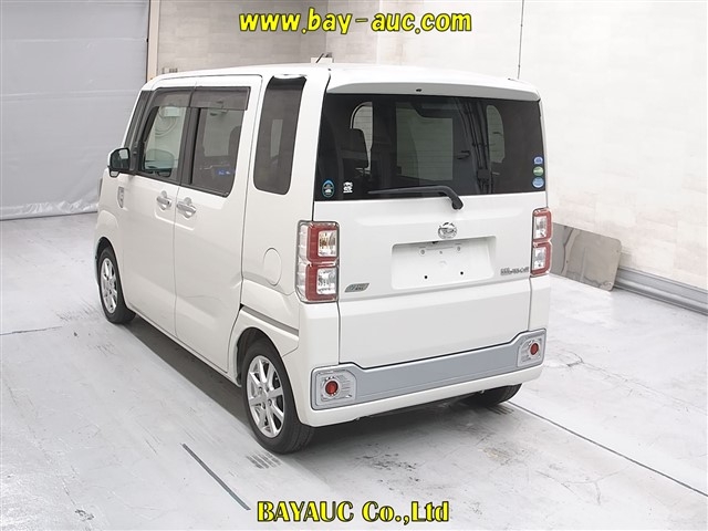 DAIHATSU WAKE