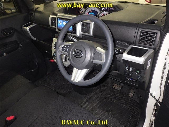 DAIHATSU WAKE