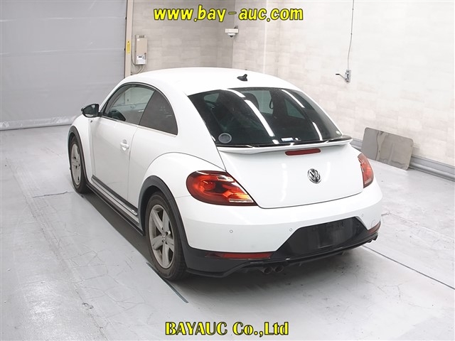 VOLKSWAGEN BEETLE