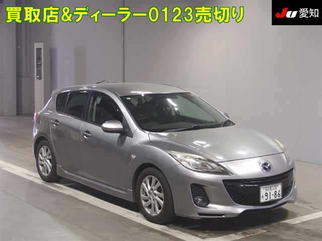 MAZDA AXELA