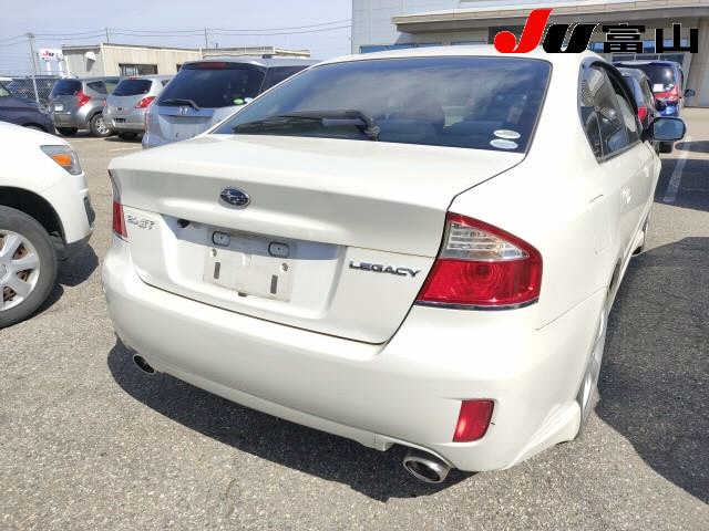 SUBARU LEGACY B4