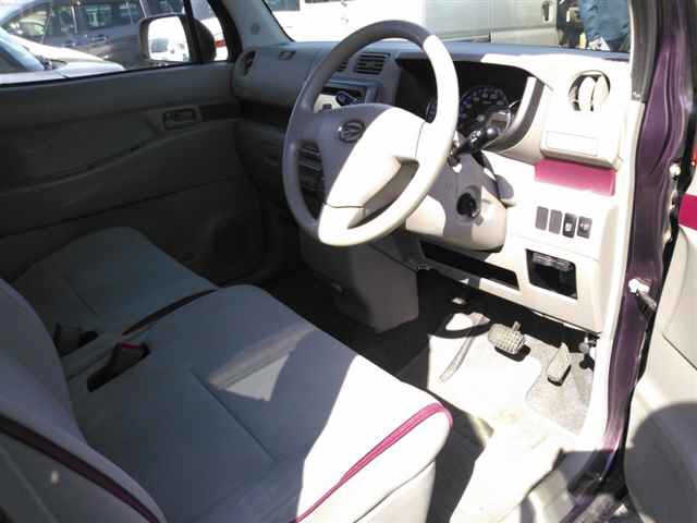 DAIHATSU MOVE CONTE