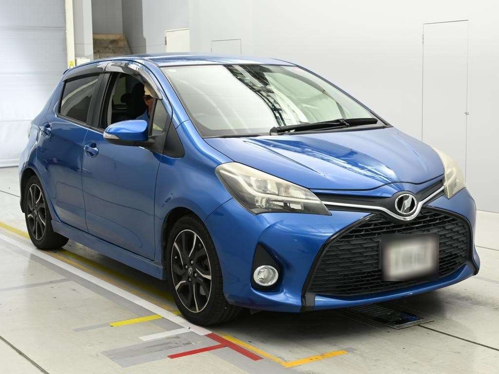 TOYOTA VITZ