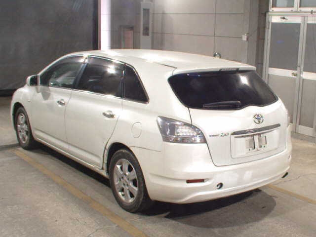 TOYOTA MARK X ZIO