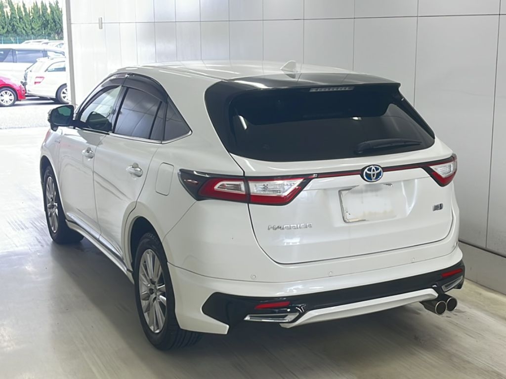 TOYOTA HARRIER