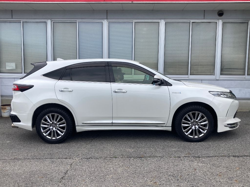TOYOTA HARRIER