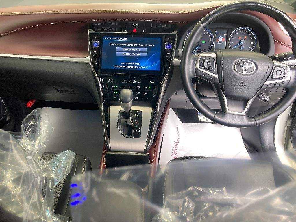 TOYOTA HARRIER