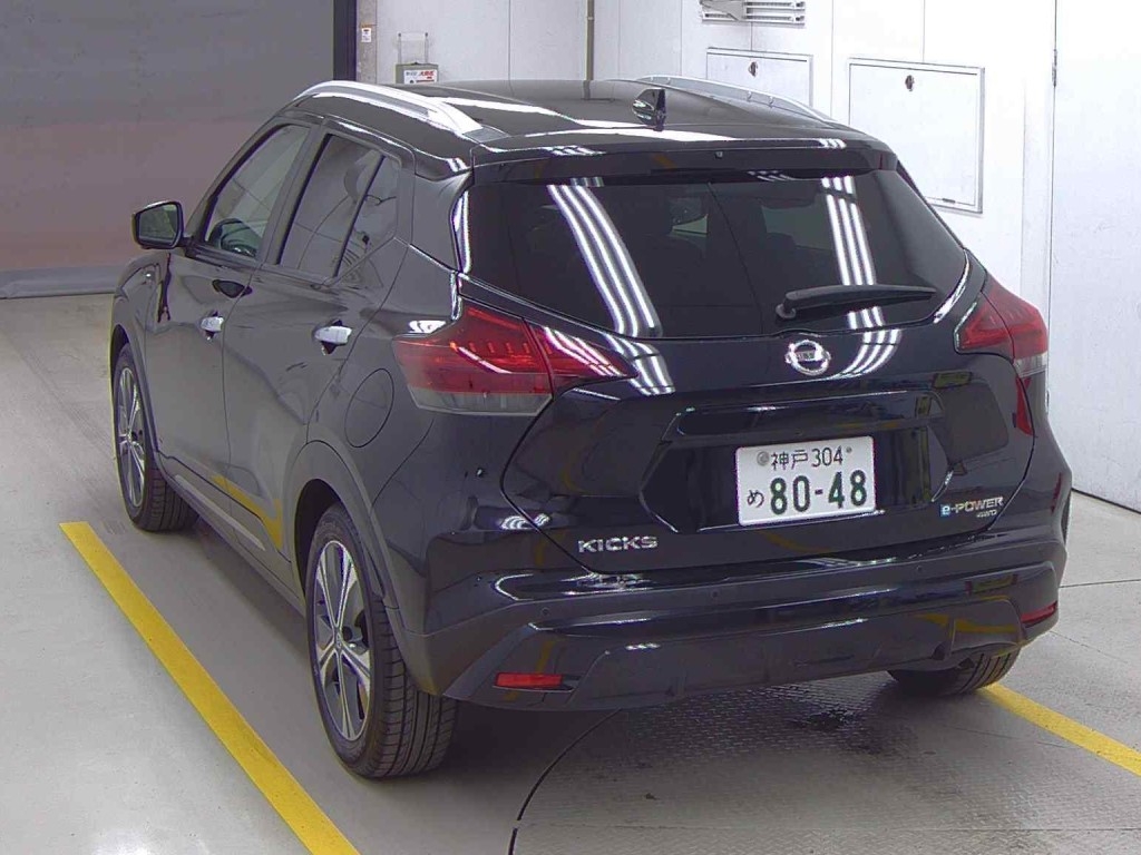 NISSAN KICKS