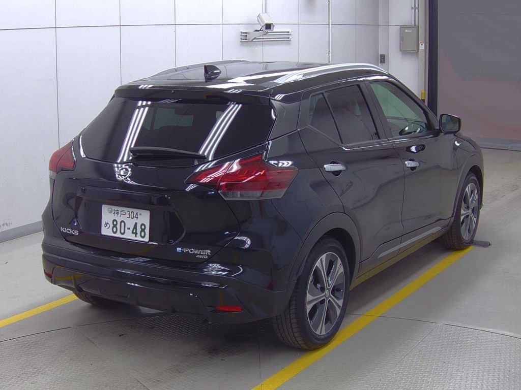NISSAN KICKS