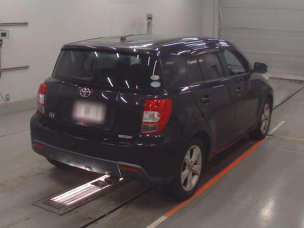TOYOTA IST