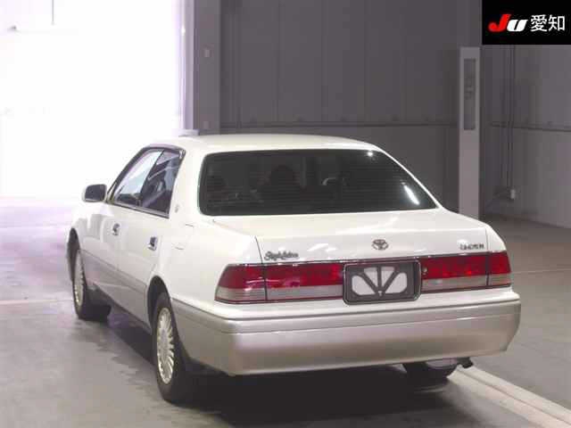 TOYOTA CROWN MAJESTA