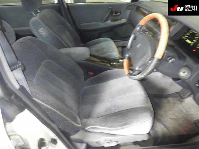 TOYOTA CROWN MAJESTA