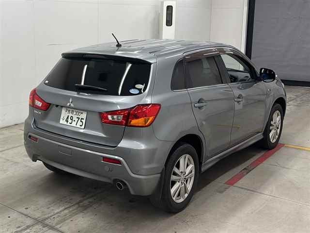 MITSUBISHI RVR