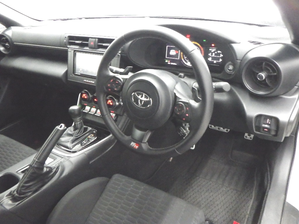 TOYOTA GR 86