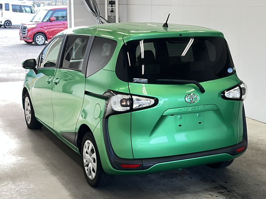 TOYOTA SIENTA