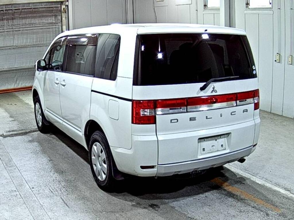MITSUBISHI DELICA D:5