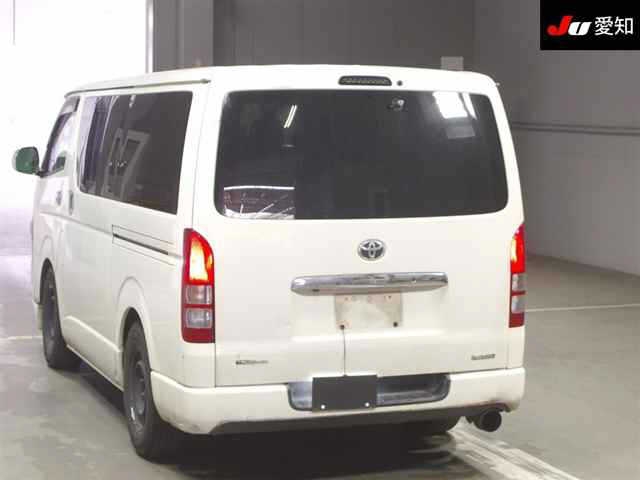 TOYOTA REGIUS ACE