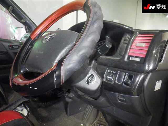 TOYOTA REGIUS ACE