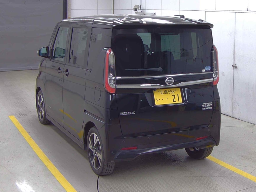 NISSAN ROOX