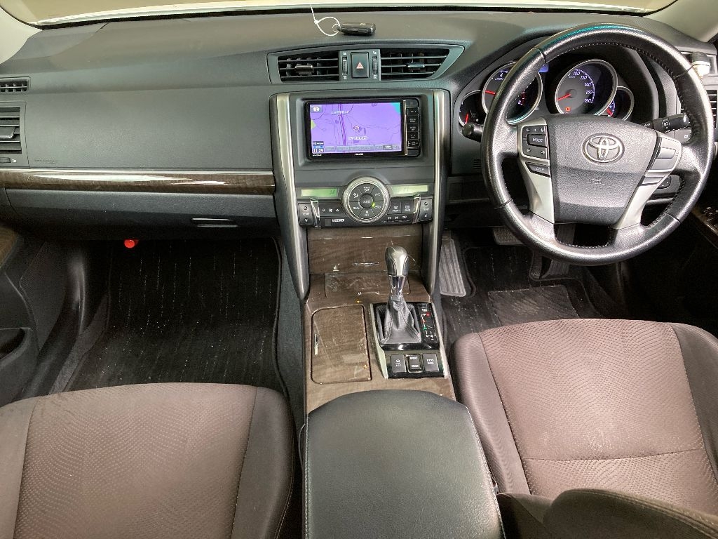 TOYOTA MARK X