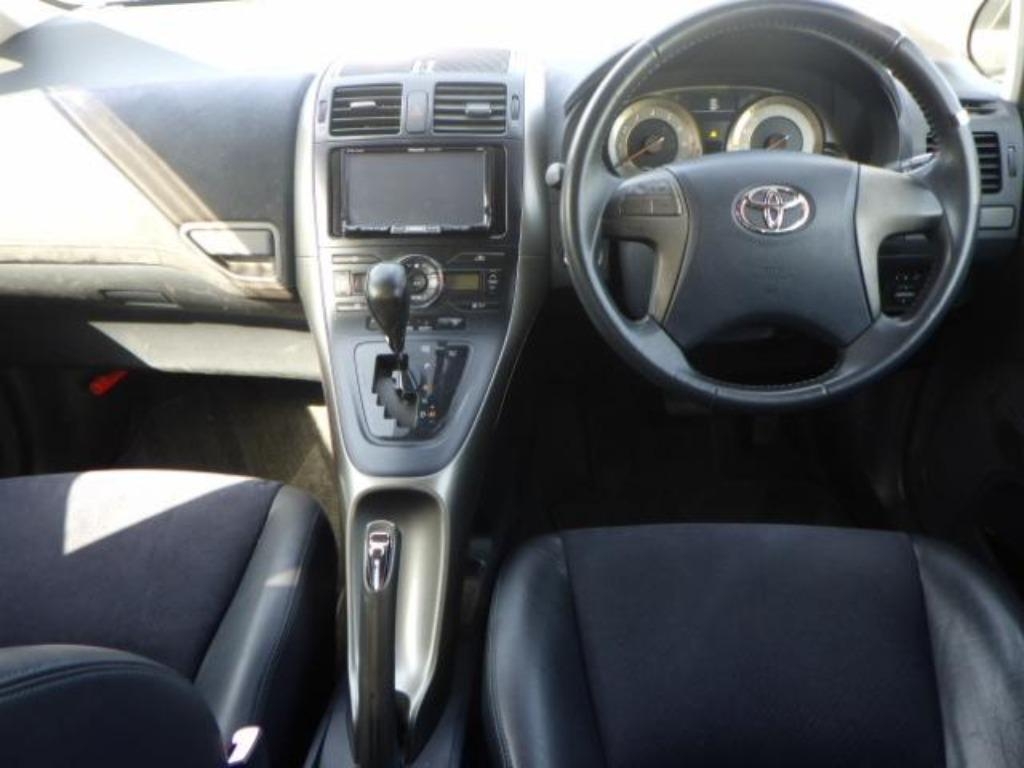 TOYOTA BLADE
