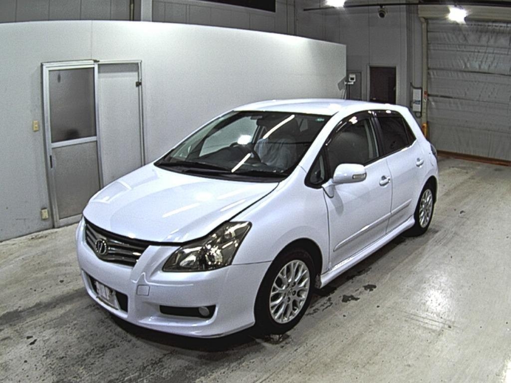 TOYOTA BLADE