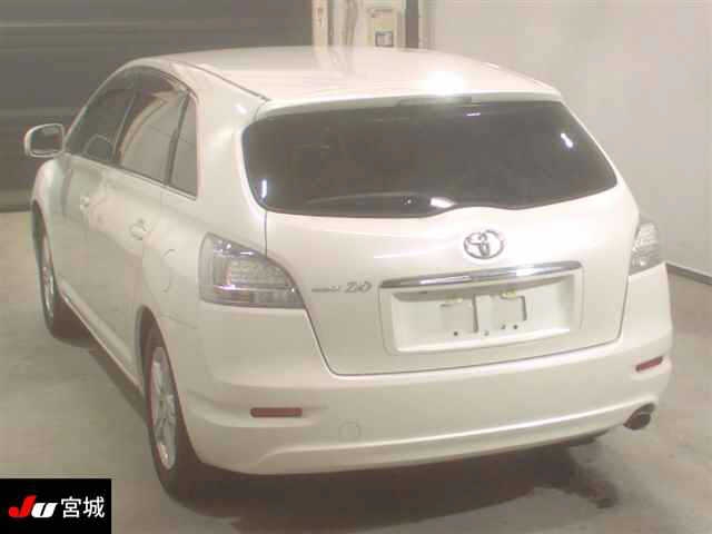 TOYOTA MARK X ZIO