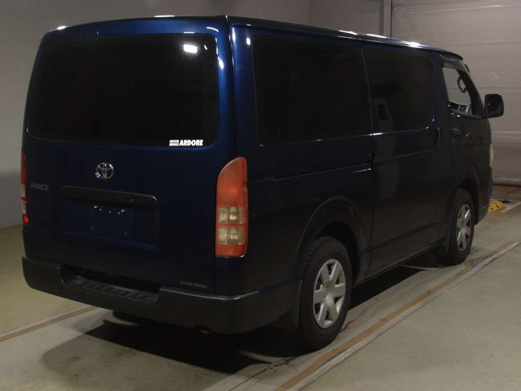 TOYOTA REGIUS ACE