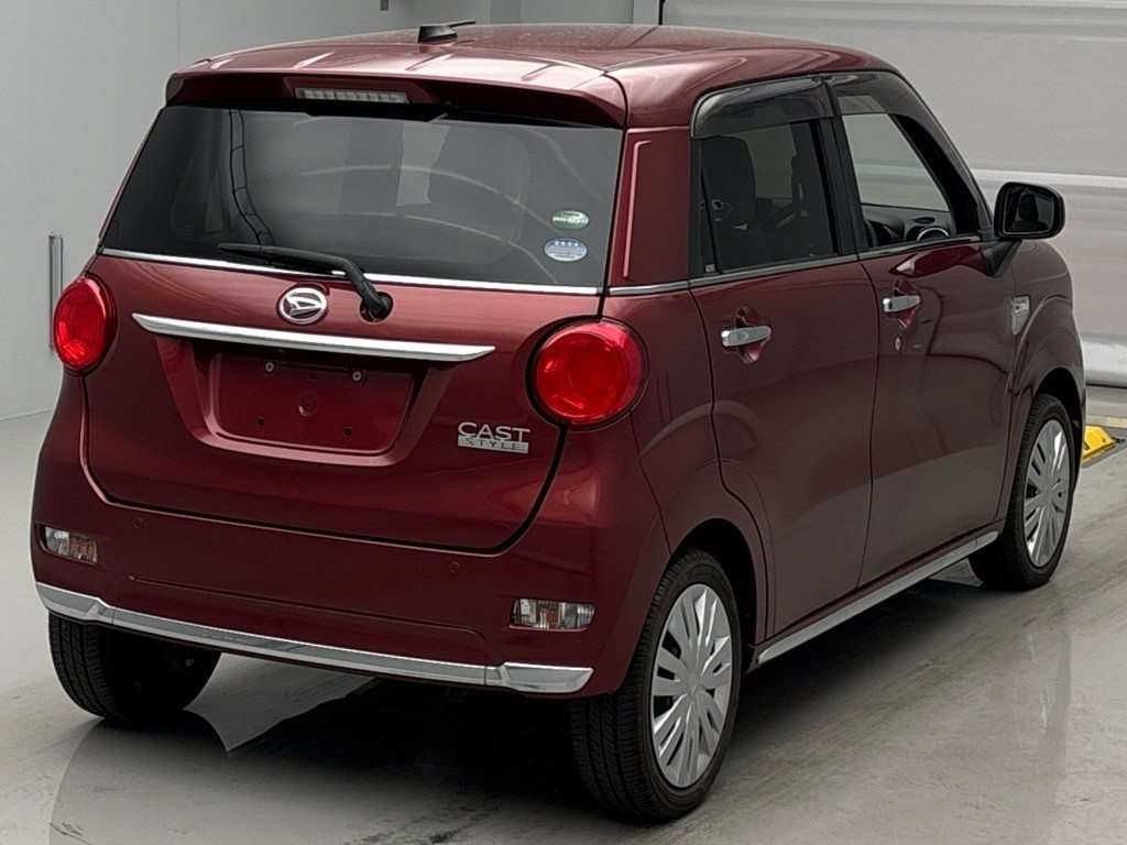 DAIHATSU CAST
