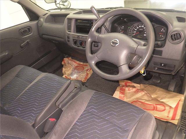 NISSAN CARAVAN