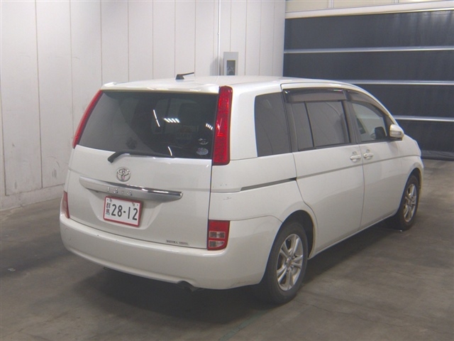 TOYOTA ISIS