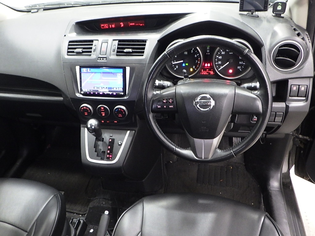 NISSAN LAFESTA