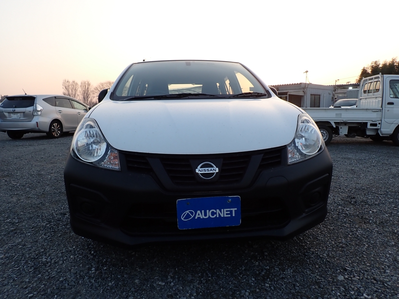 NISSAN AD