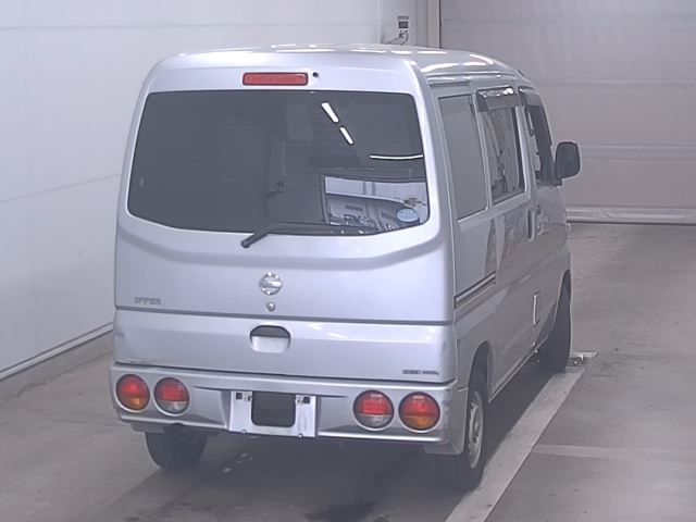 NISSAN CLIPPER