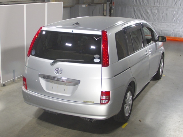 TOYOTA ISIS