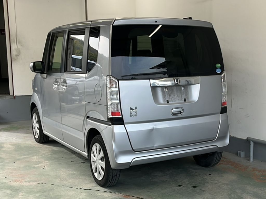 HONDA N-BOX