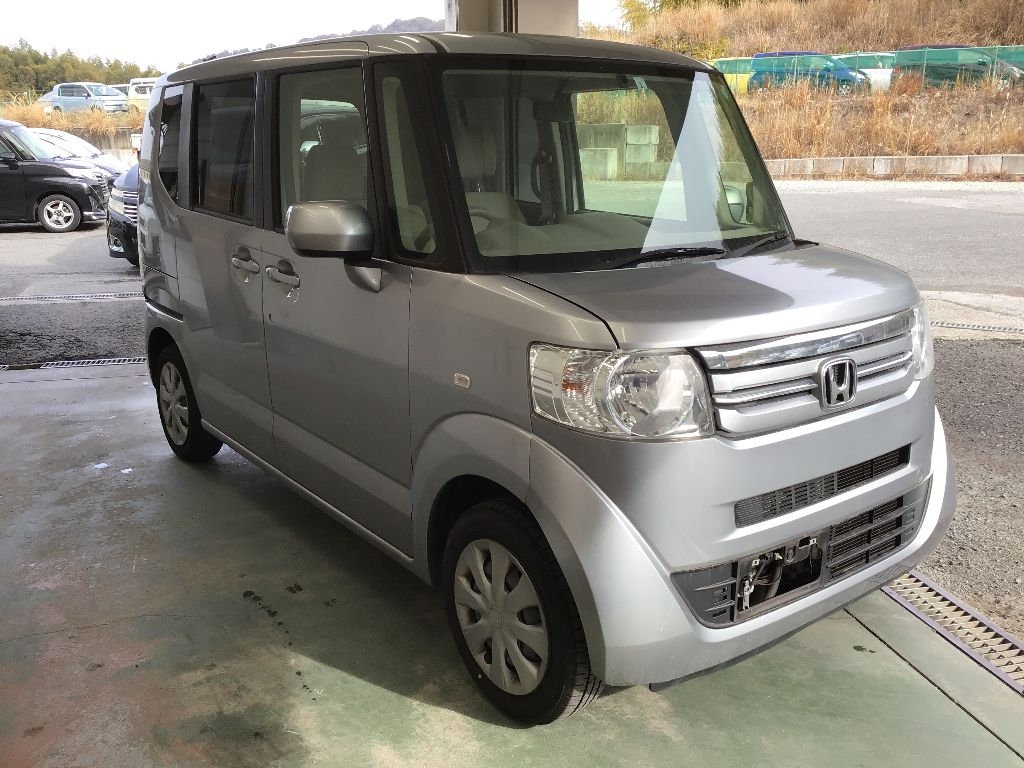 HONDA N-BOX