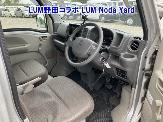 NISSAN NV100 CLIPPER