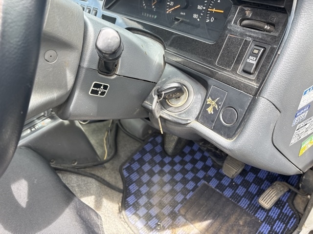 TOYOTA REGIUS ACE
