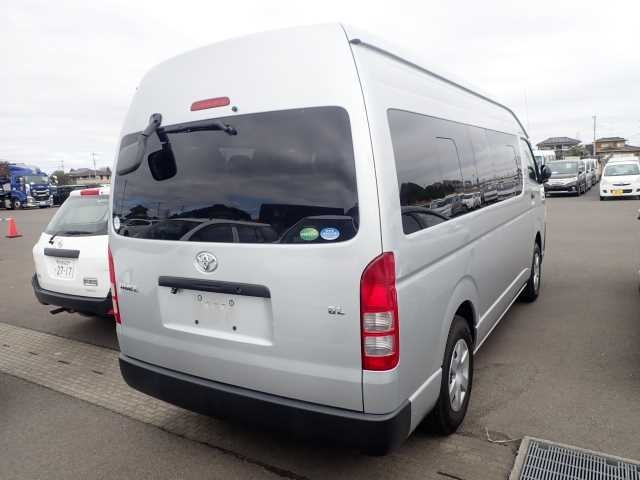 TOYOTA REGIUS ACE