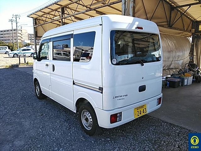 MITSUBISHI MINICAB