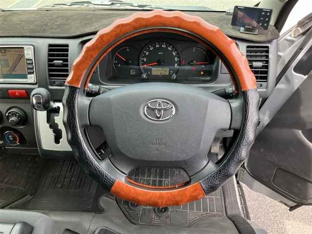 TOYOTA REGIUS ACE