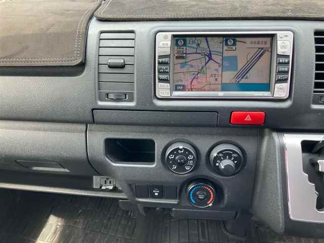 TOYOTA REGIUS ACE