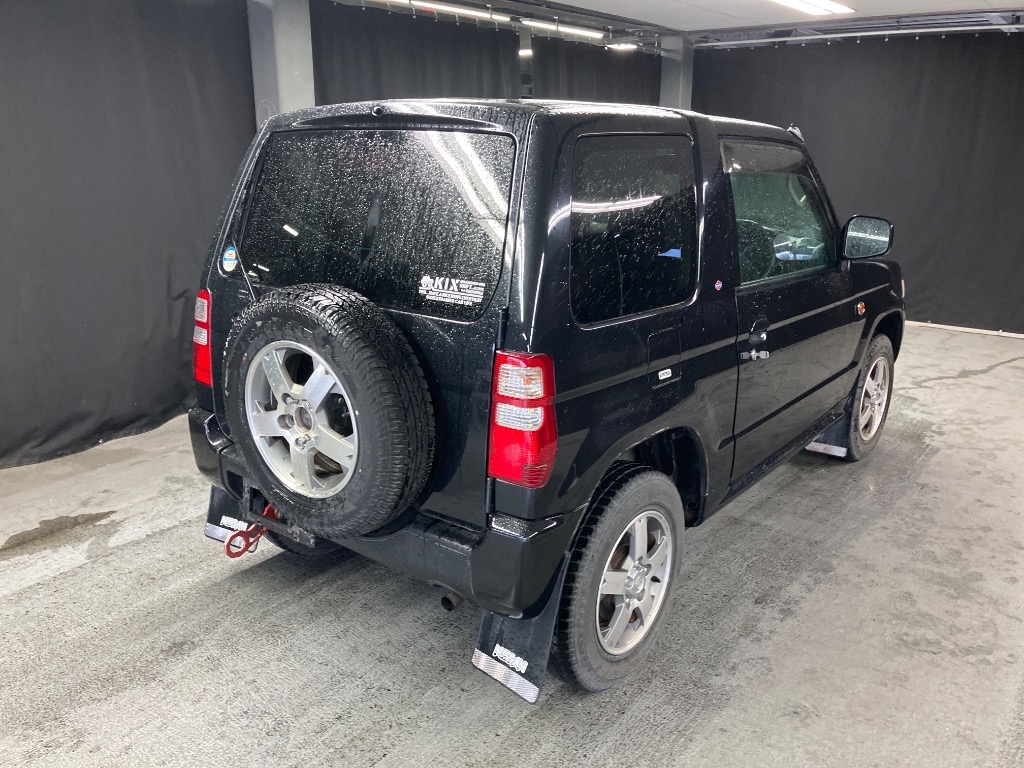 NISSAN KIX