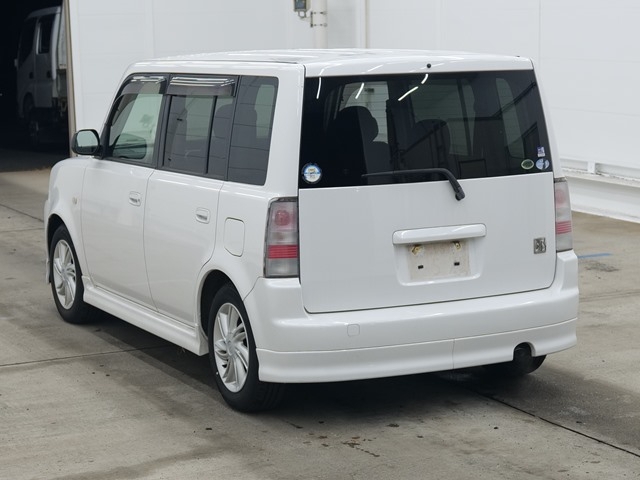 TOYOTA BB