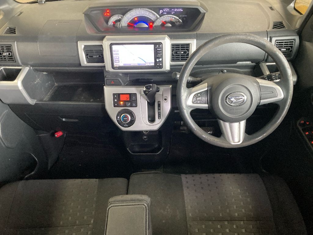 DAIHATSU WAKE