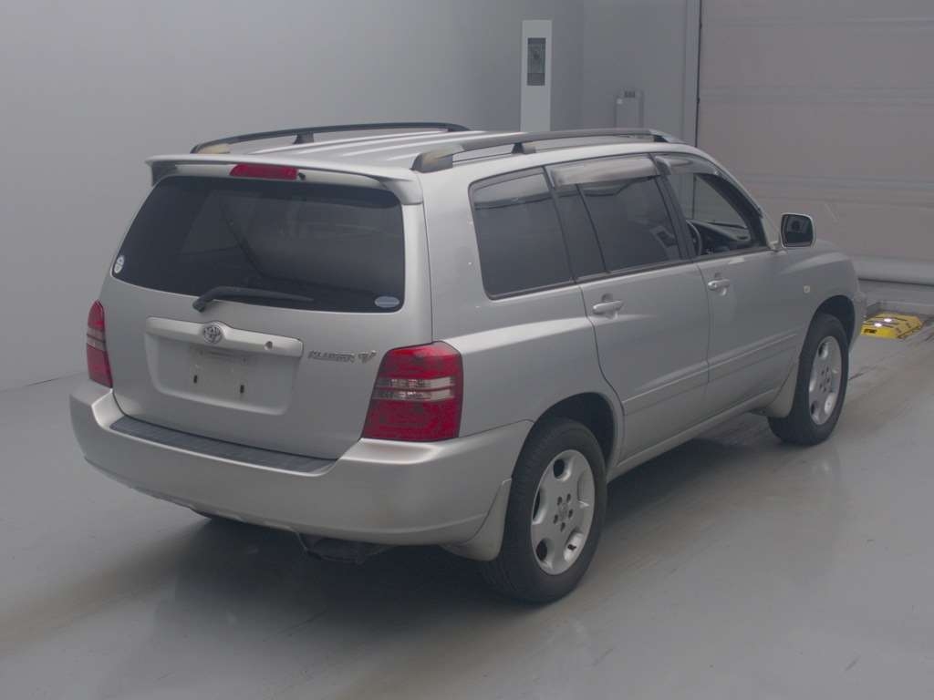 TOYOTA KLUGER V