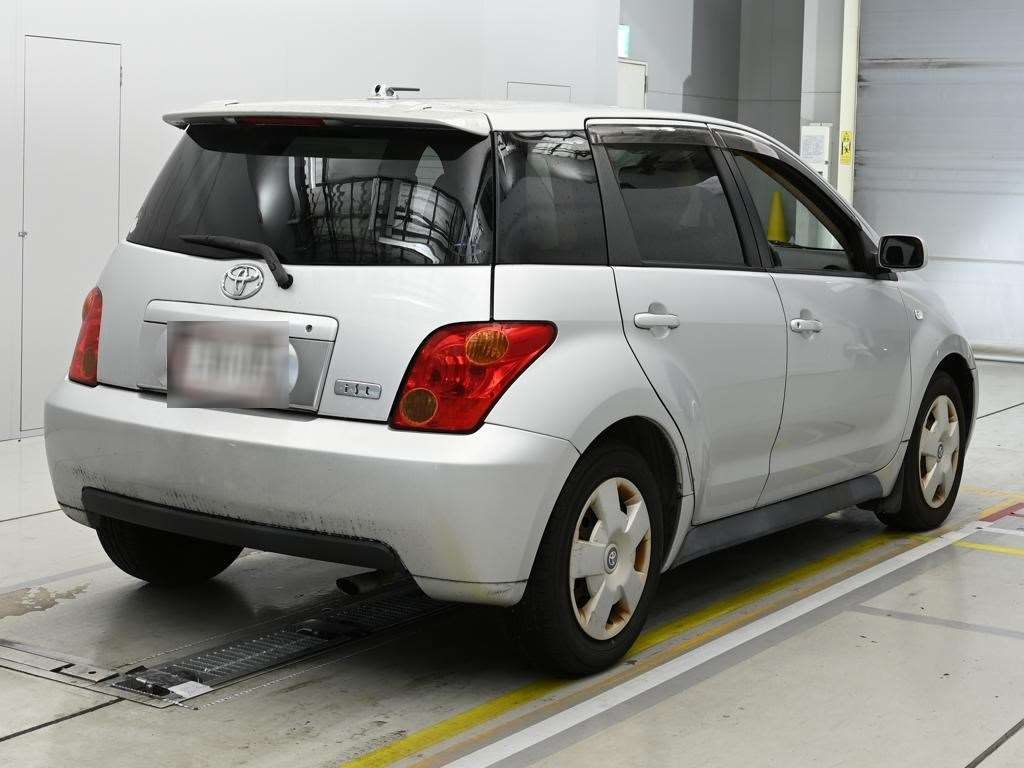 TOYOTA IST